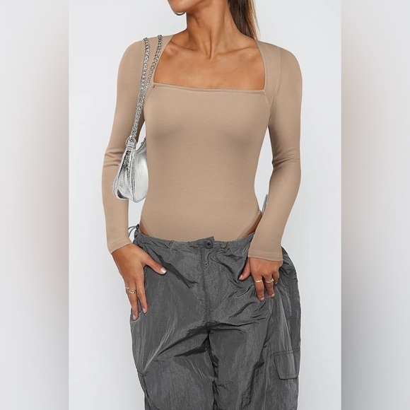 QINSEN NWT Tan Neutral Square Neck Long Sleeve Bodysuit Minimal Seamless Small - Picture 1 of 16